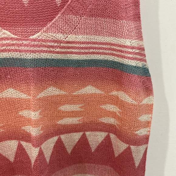 Pink and teal Aztec knit tank - Picture 3 of 4